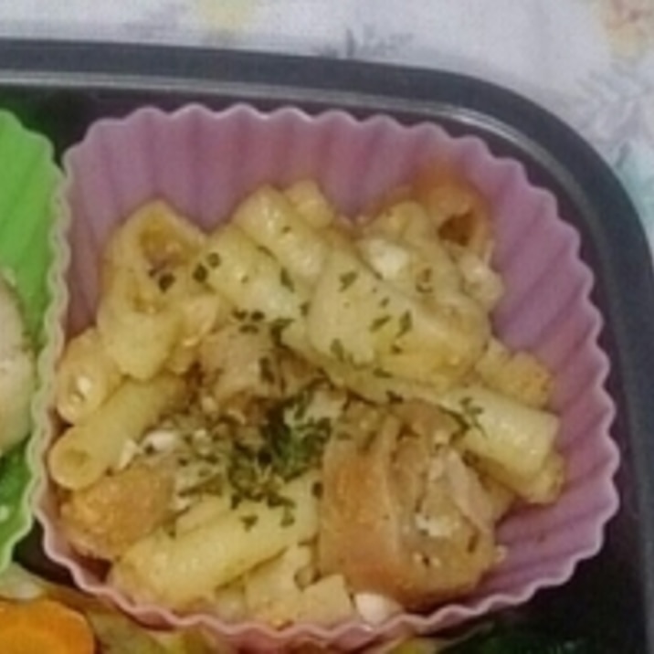 お弁当にも♪カレー風味のツナマカロニサラダ
